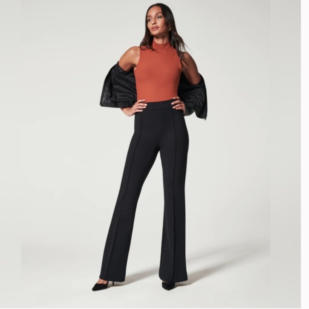 ❤️ SPANX 20252 Hi-Rise Flare pant